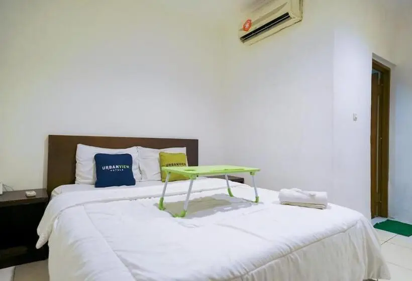 スタンダードルーム, Urbanview Hotel Bes Mangga Besar By Reddoorz