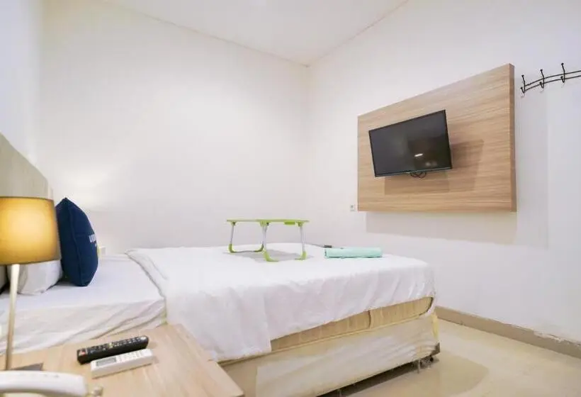 スタンダードルーム, Urbanview Hotel Bes Mangga Besar By Reddoorz