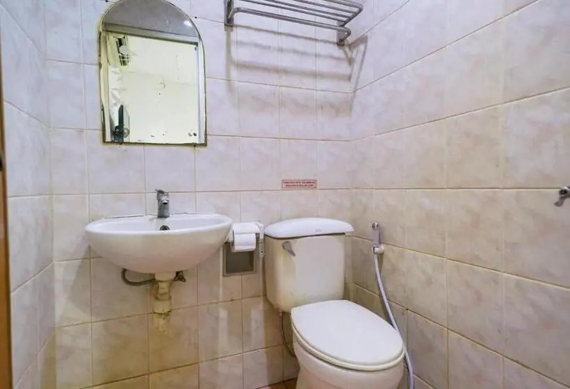 エコノミールーム, Urbanview Hotel Bes Mangga Besar By Reddoorz