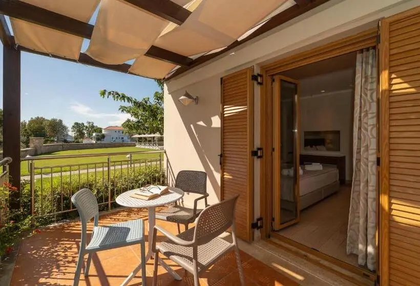 Superior-huoneisto 1 Makuuhuone, Niriides Luxury Villas