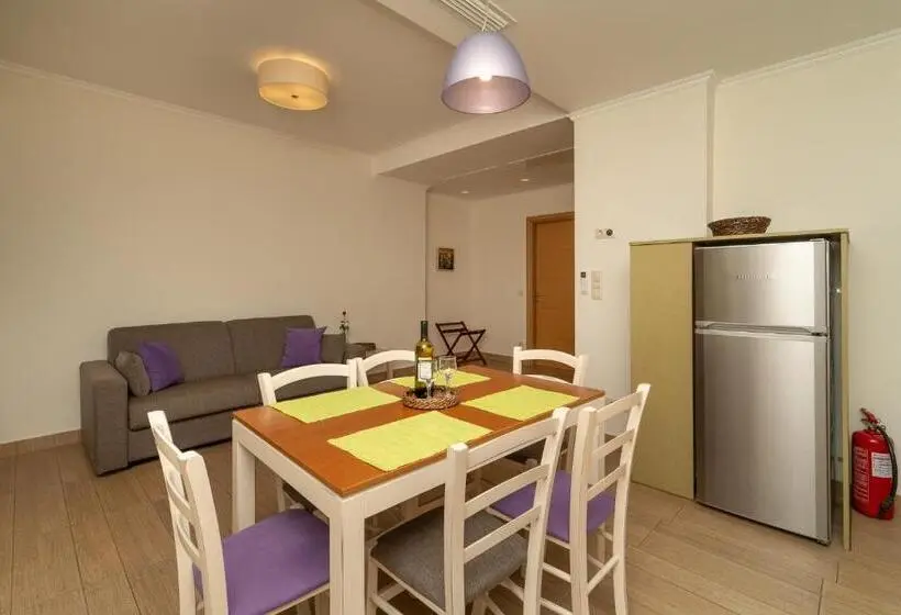 Huoneisto 2 Makuuhuonetta, Niriides Luxury Villas