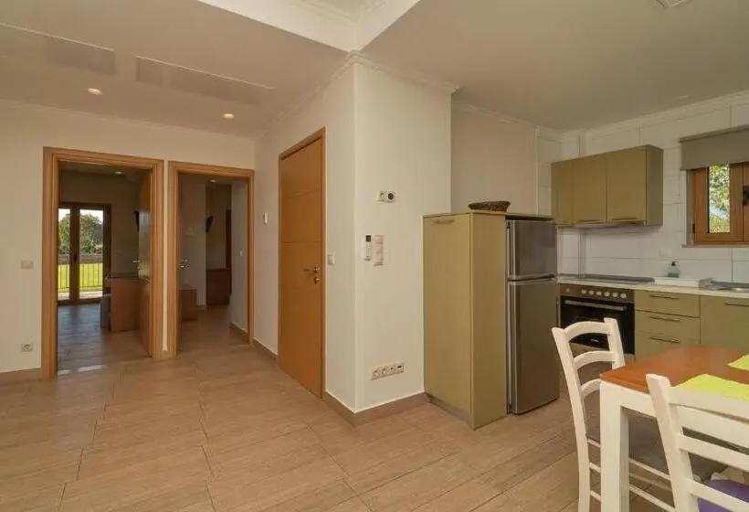 Huoneisto 2 Makuuhuonetta, Niriides Luxury Villas
