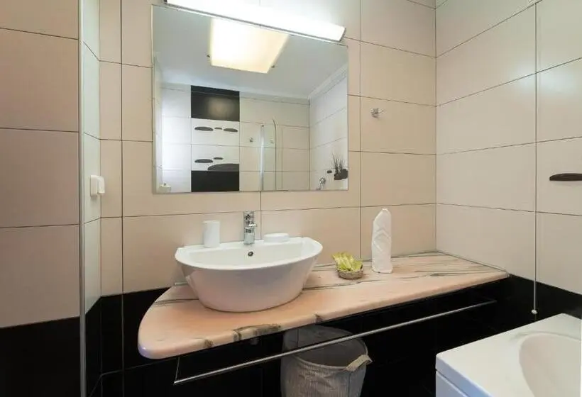 Huoneisto 2 Makuuhuonetta, Niriides Luxury Villas