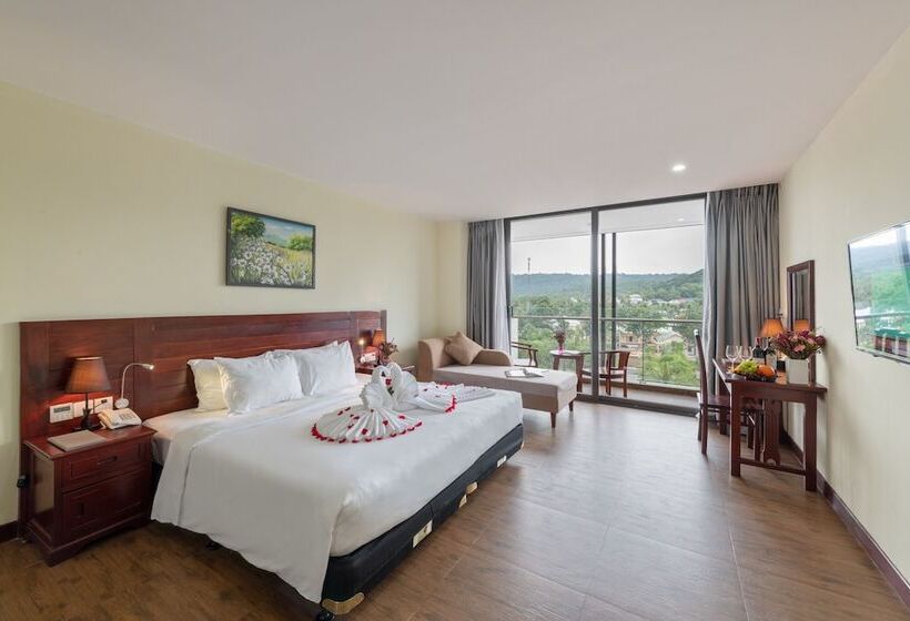 اتاق لوکس با چشم‌انداز, Amarin Resort & Spa Phu Quoc