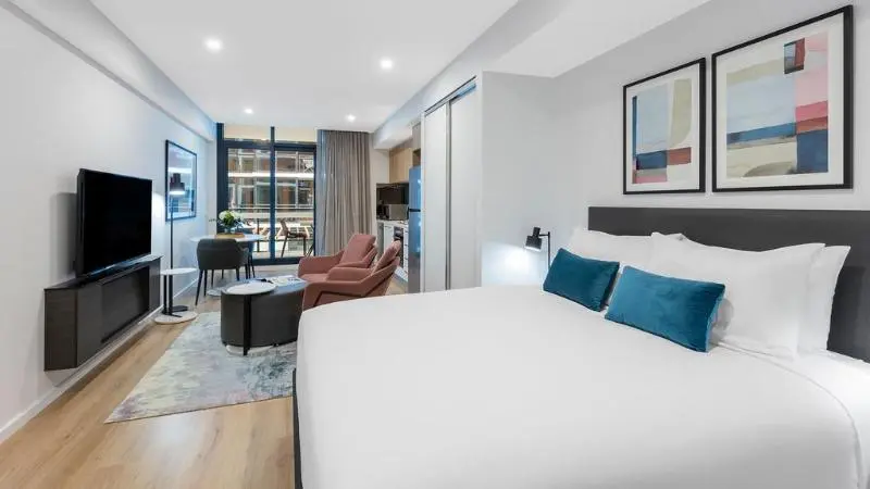 スタンダードスタジオ, Avani Adelaide Residences