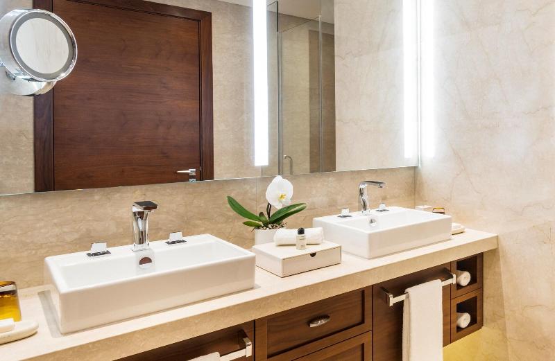 اتاق لوکس با تخت بزرگ, Al Messila, A Luxury Collection Resort & Spa, Doha