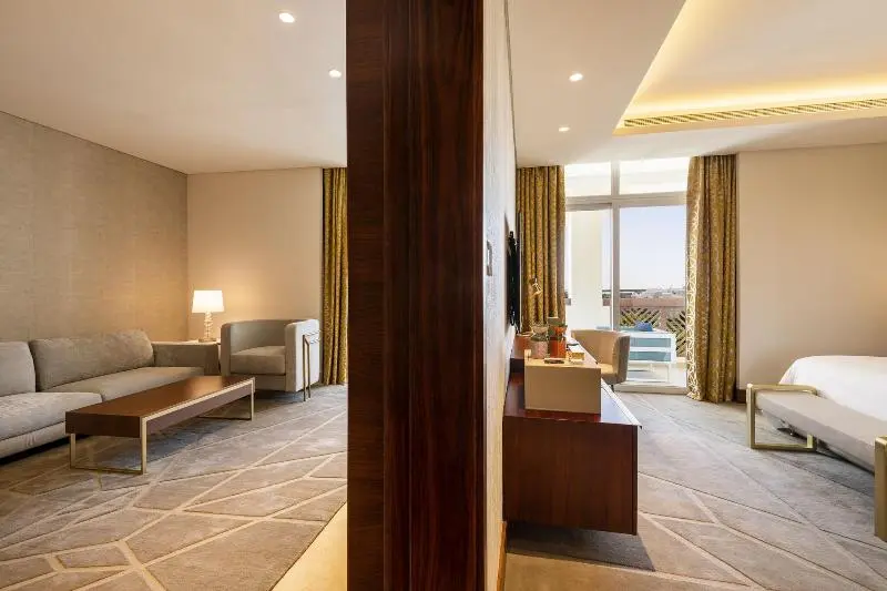 Deluxe Suite
