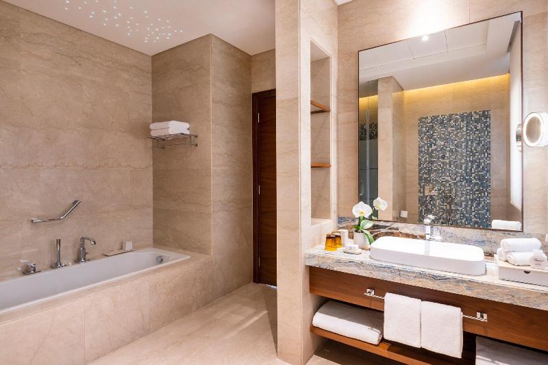 اتاق لوکس با بالکن, Al Messila, A Luxury Collection Resort & Spa, Doha