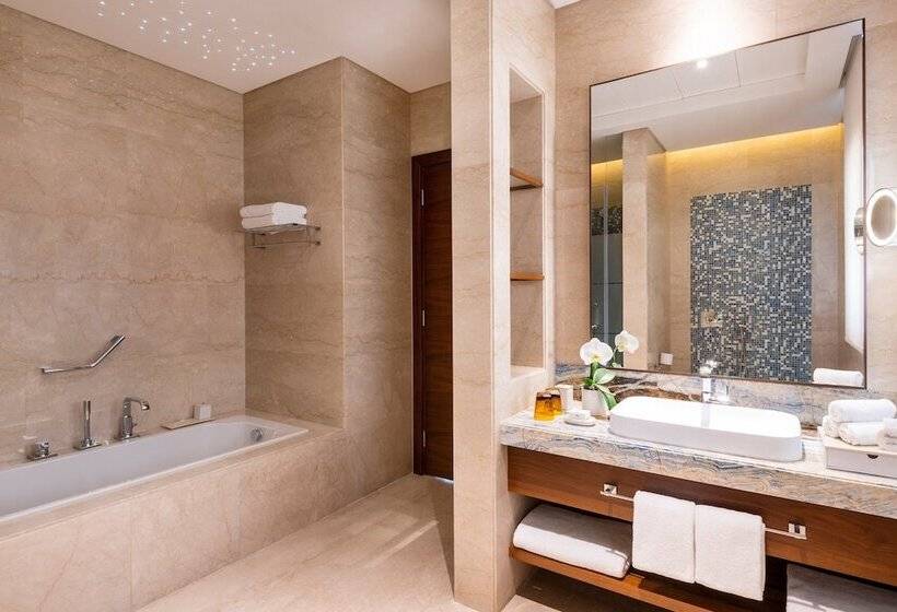 اتاق لوکس با بالکن, Al Messila, A Luxury Collection Resort & Spa, Doha