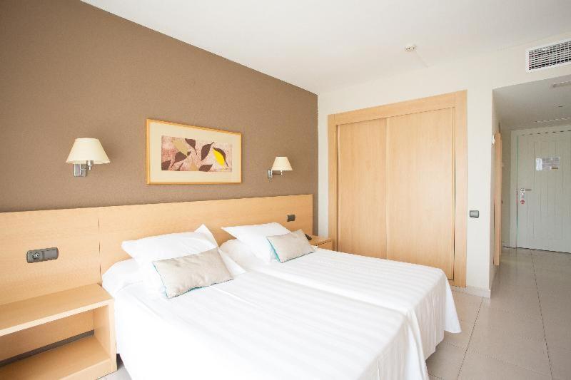 Номер Стандарт, Almirante