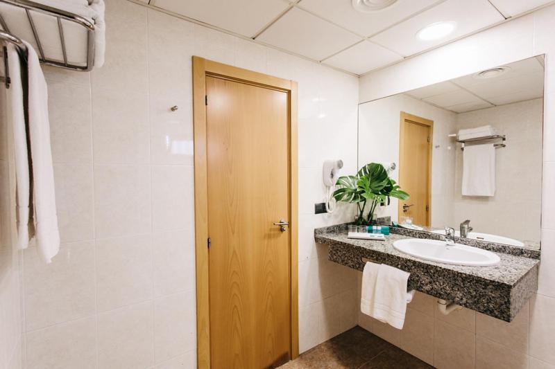 Номер Стандарт, Almirante