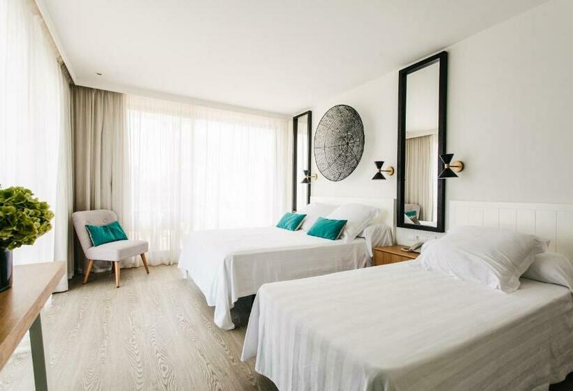 Трехместный Superior Вид на Море, Almirante