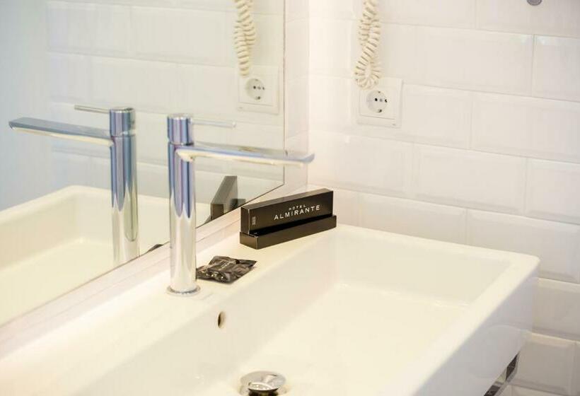 Трехместный Superior Вид на Море, Almirante