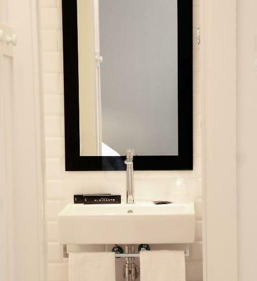 Семейный Номер, Almirante