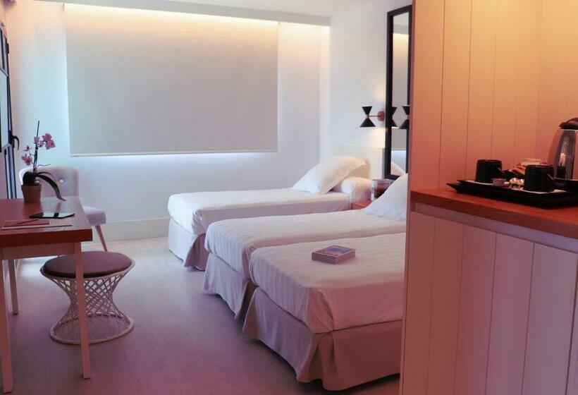 Семейный Номер, Almirante