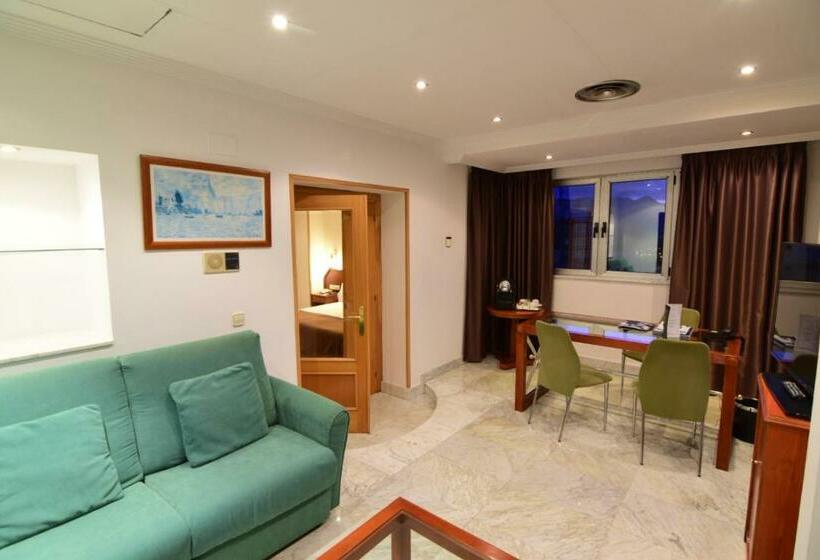 주니어 스위트, Zentral Ramiro I