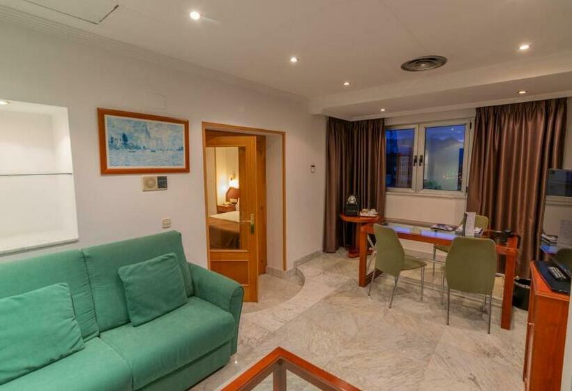 주니어 스위트, Zentral Ramiro I