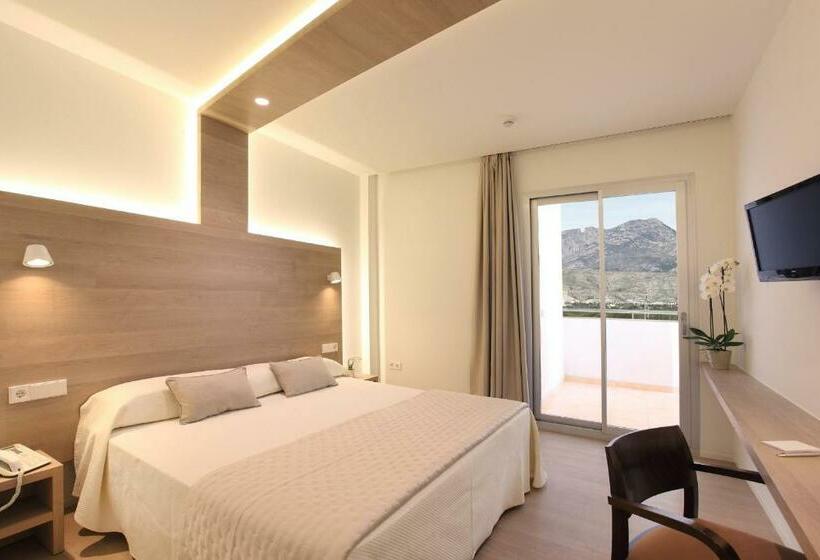 带观景的标准间, Carlos I