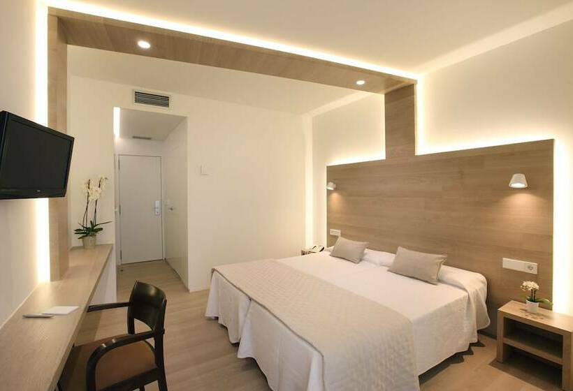 带观景的标准间, Carlos I