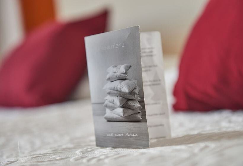 سوییت جونیور با چشمانداز دریا, Cm Castell De Mar