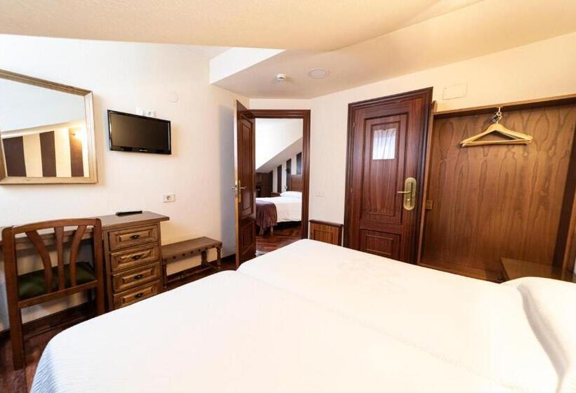 غرفة عائلية حمام مشترك, Restaurante De Torres