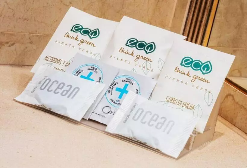اتاق استاندارد چهار تخته, Don Paco