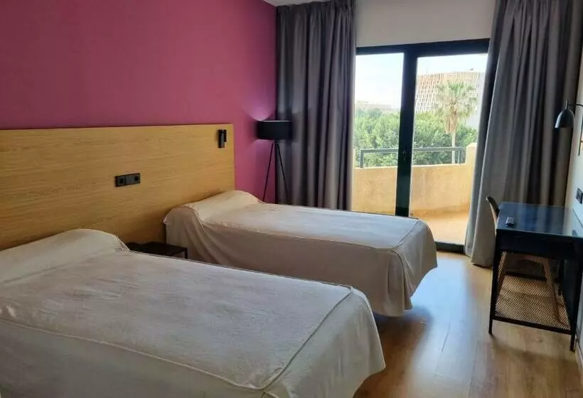 Deluxe Room, Ejido