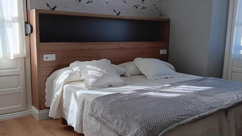 标准间, El Pescador