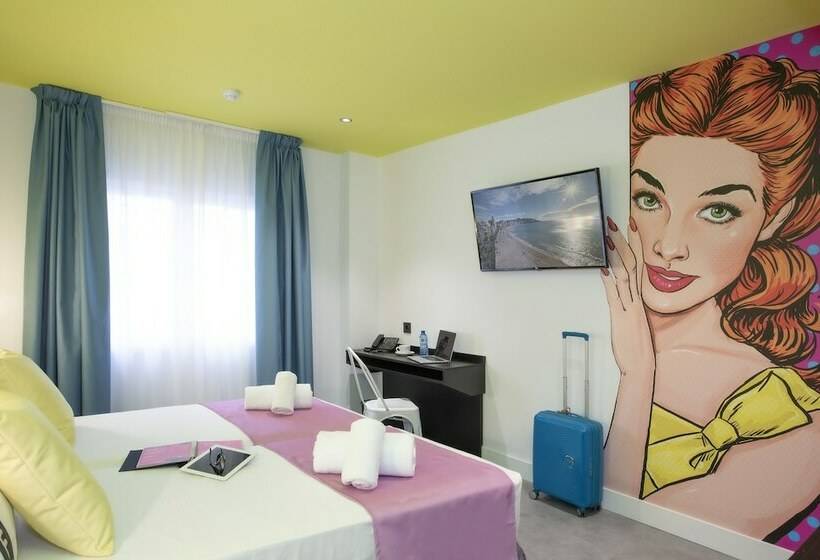 스탠다드 룸, Casual Pop Art Benidorm