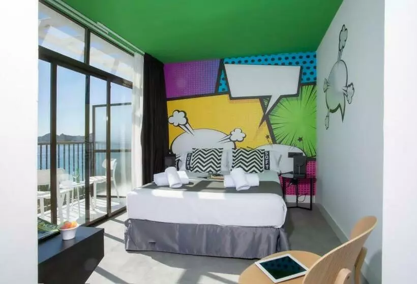 اتاق استاندارد با بالکن و چشمانداز دریا, Casual Pop Art Benidorm