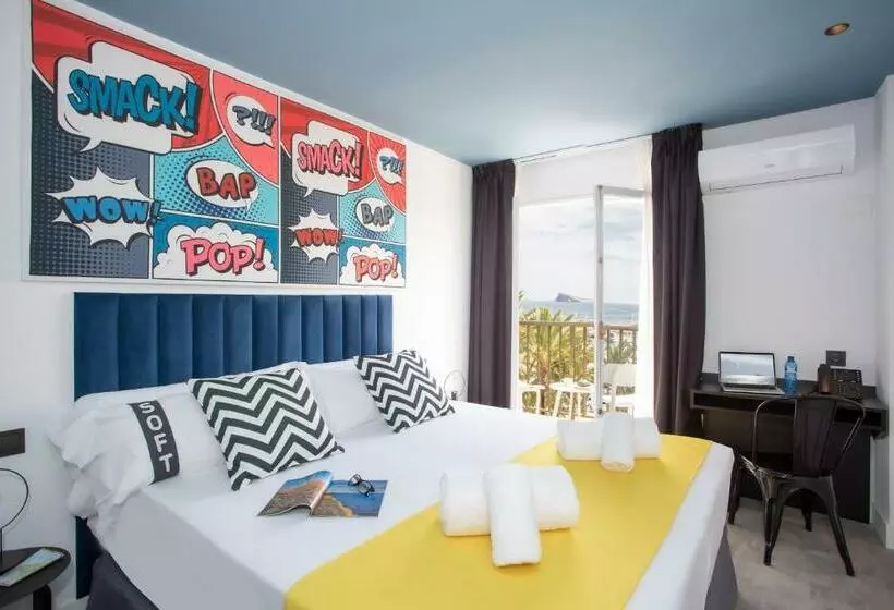 اتاق استاندارد با بالکن و چشمانداز دریا, Casual Pop Art Benidorm
