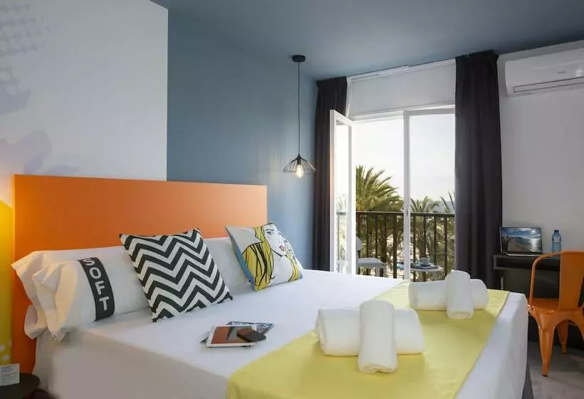 اتاق استاندارد با بالکن و چشمانداز دریا, Casual Pop Art Benidorm