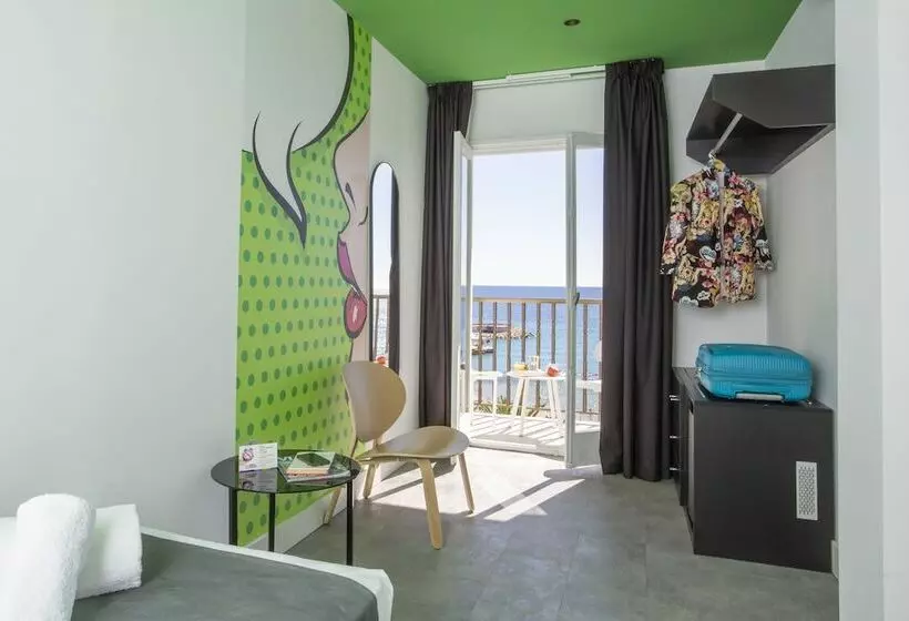 اتاق استاندارد با بالکن و چشمانداز دریا, Casual Pop Art Benidorm