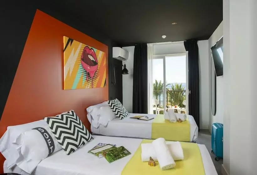 اتاق استاندارد با بالکن و چشمانداز دریا, Casual Pop Art Benidorm