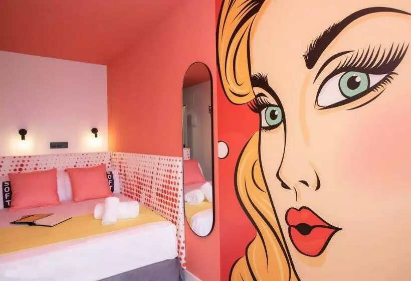 اتاق اقتصادی با چشمانداز دریا, Casual Pop Art Benidorm
