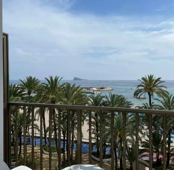 اتاق اقتصادی با چشمانداز دریا, Casual Pop Art Benidorm