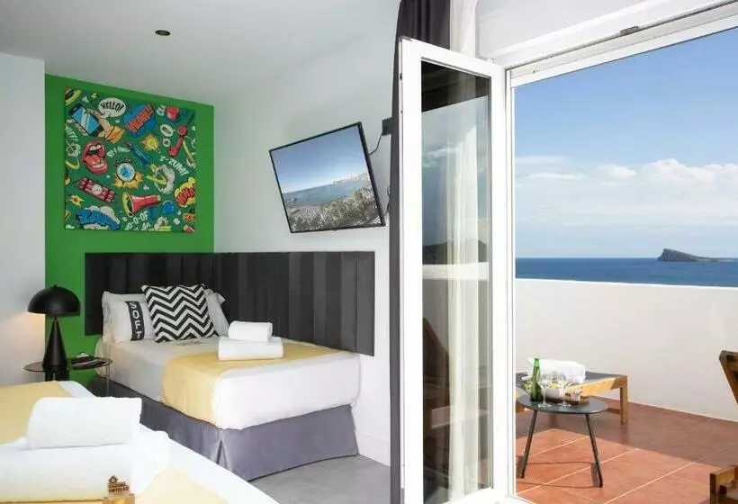 اتاق استاندارد چهار تخته با چشمانداز دریا, Casual Pop Art Benidorm