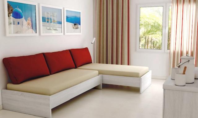 带阳台套房, Illot Suites