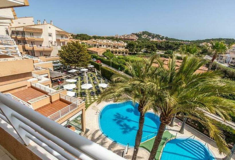 带阳台套房, Illot Suites