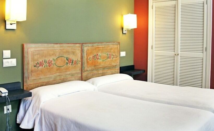 غرفة قياسية, La Colmena