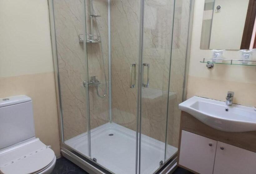 غرفة قياسية, Marina