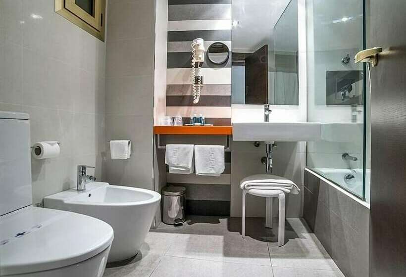 اتاق استاندارد, Nuevo Torreluz