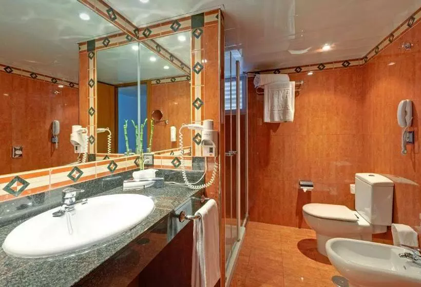 اتاق پریمیوم یک تخته, Palma Bellver Affiliated By Meliá