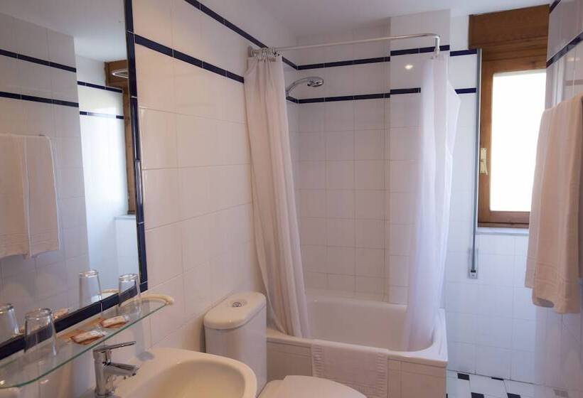 חדר בסיסי, Pension Monteverde