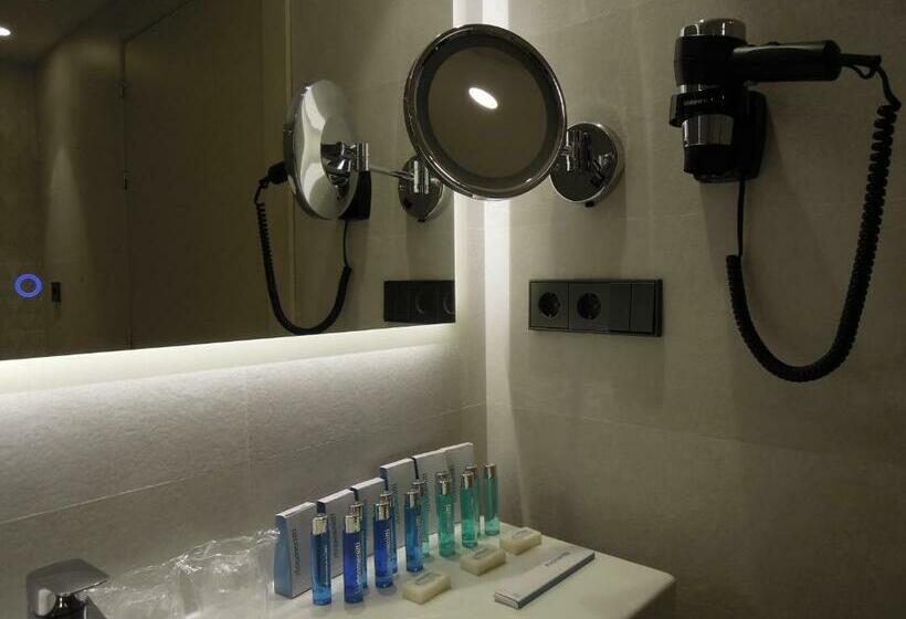 Номер Стандарт Вид на Город, Presidente 4 Sup