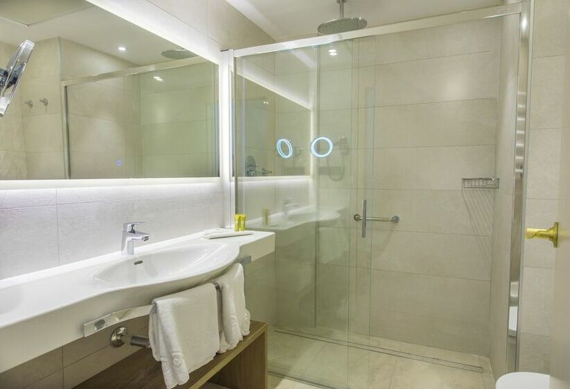 Номер Стандарт Вид на Город, Presidente 4 Sup