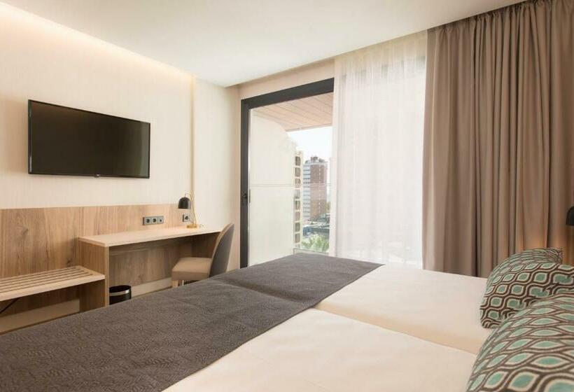 Номер Стандарт Вид на Бассейн, Presidente 4 Sup