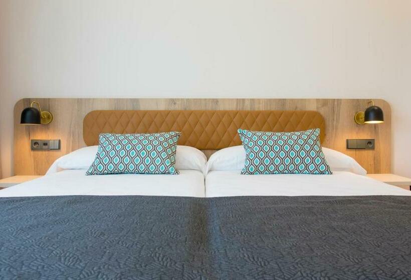 Номер Стандарт Вид на Бассейн, Presidente 4 Sup