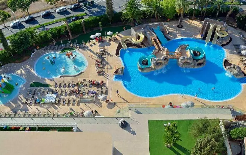 Camera Standard Vista Piscina, Sol Barbados