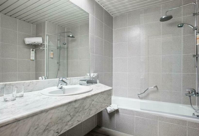 标准间, Sol Pelicanos Ocas